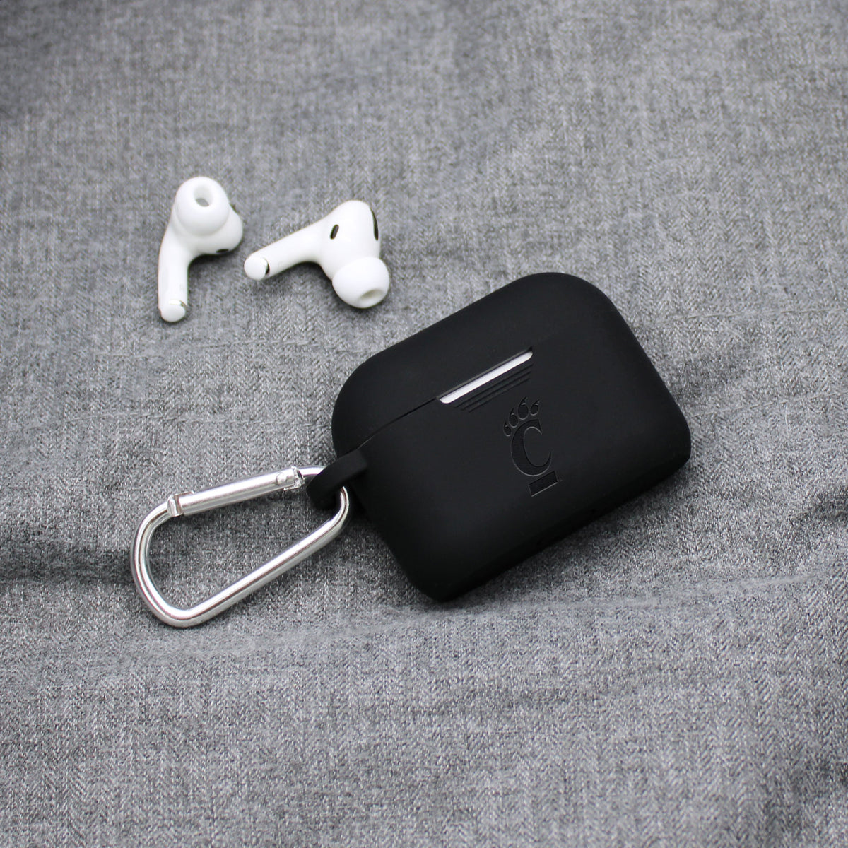 Cincinnati Bearcats Engraved AirPods Pro 1 & 2 Case Cover